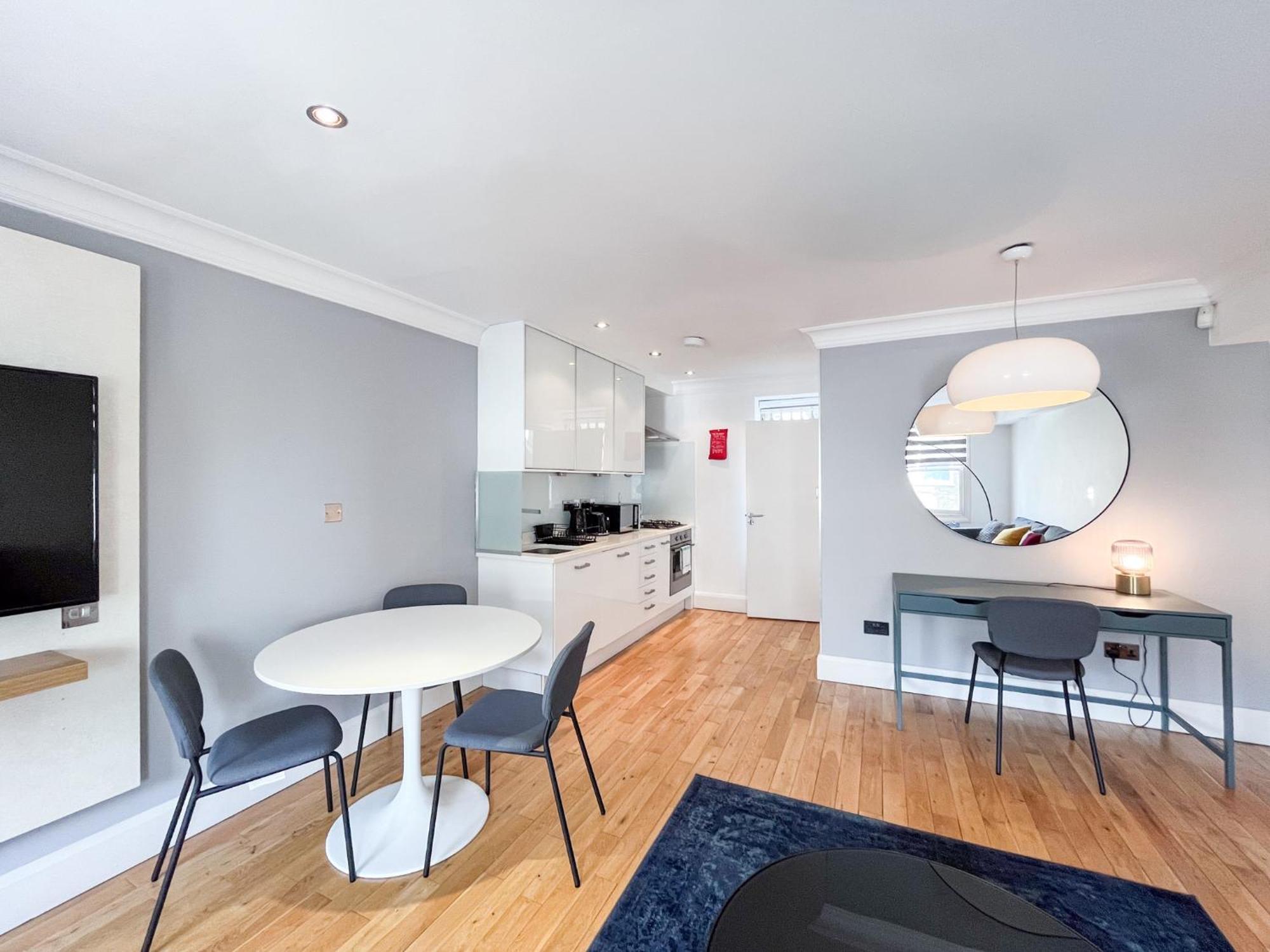 Large And Very Stylish Apartment P1 London Bagian luar foto